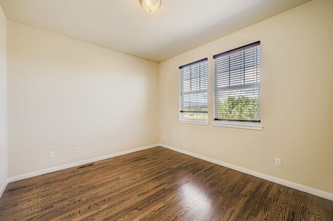 Building Photo - 1512 Iver St