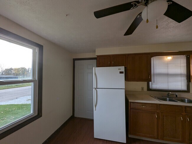 Kitchen with back door - 3009 Dalton Pl SW