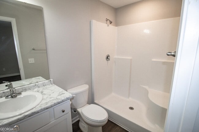 Building Photo - 139 Callaway Cres