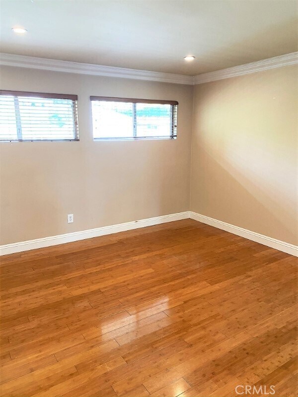 Building Photo - 100 Cliff Dr