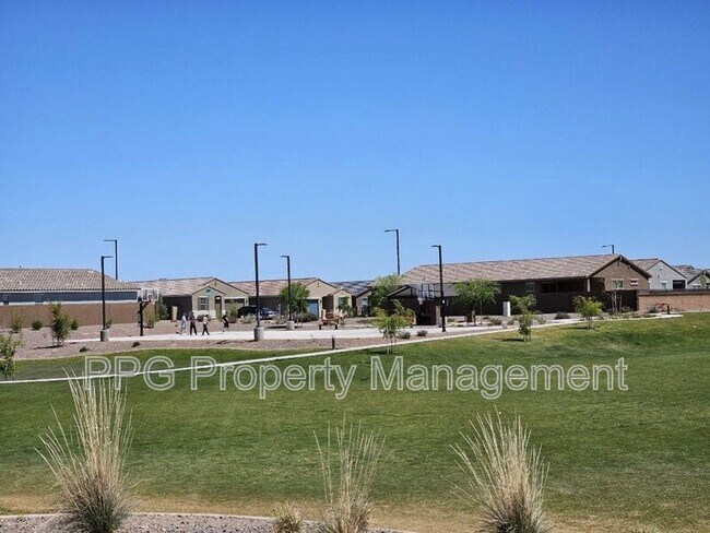 Building Photo - 20124 W Palo Verde Dr