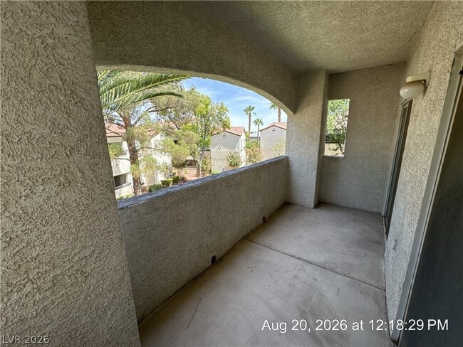Building Photo - 2975 Bluegrass Ln