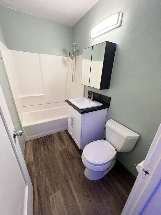 Building Photo - 4 Bed/2 Bath Home in North Park!