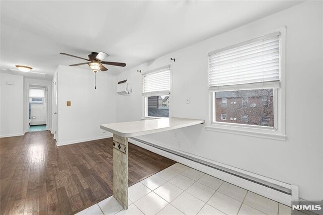 Building Photo - 38 Washington Ave