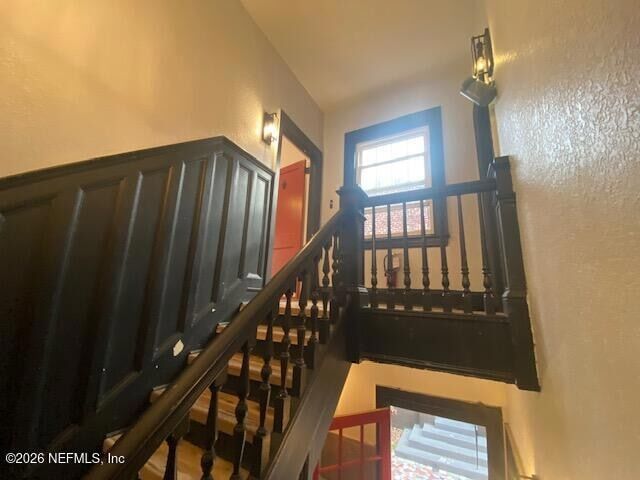 Building Photo - 2744 Riverside Ave