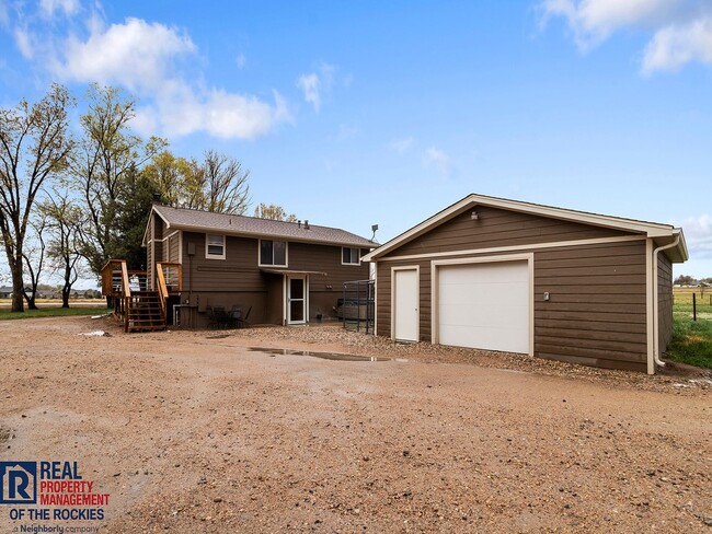 Building Photo - Charming 3-Bedroom Home on 2 Acres with Fr...