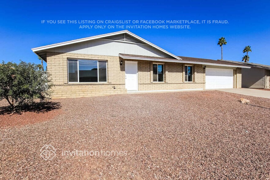 Building Photo - 3622 E Bloomfield Rd