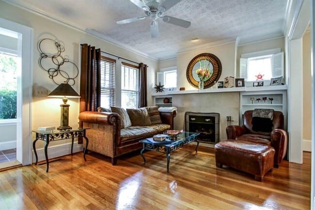 Building Photo - 162 Peachtree Hills Ave NE