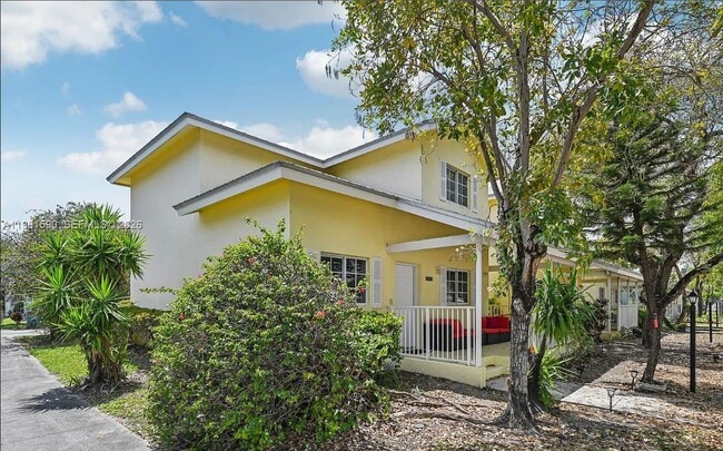 Building Photo - 380 NW 20th St