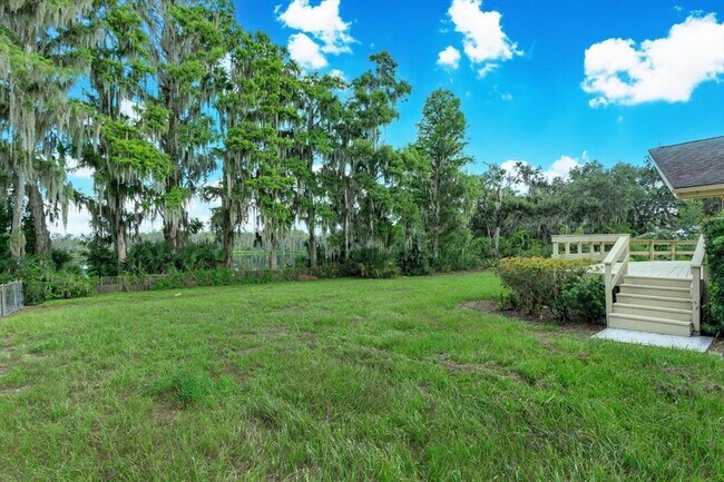 Building Photo - 8728 FL-33