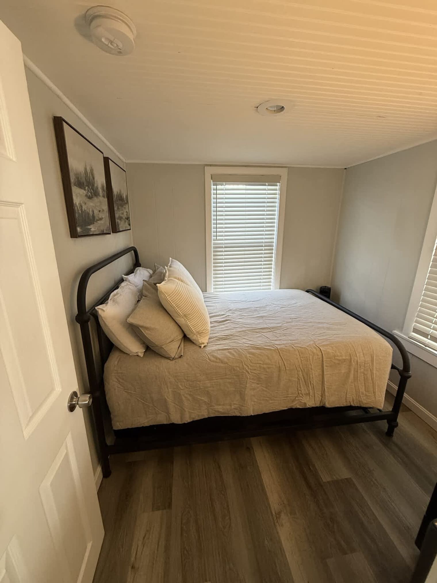 Building Photo - 4 Auburn Ave Ext