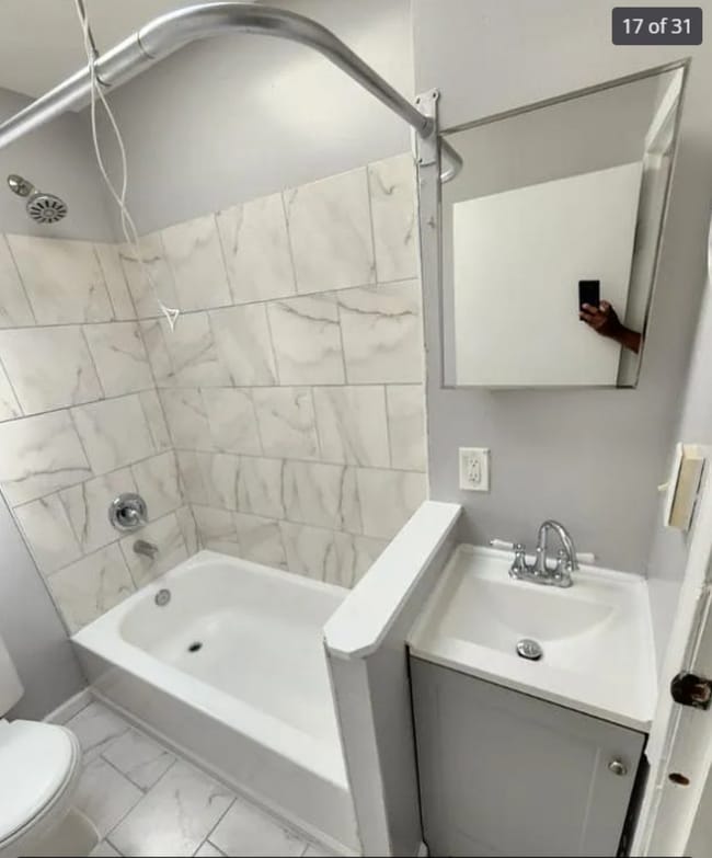 Building Photo - 342X Ravenwood Ave