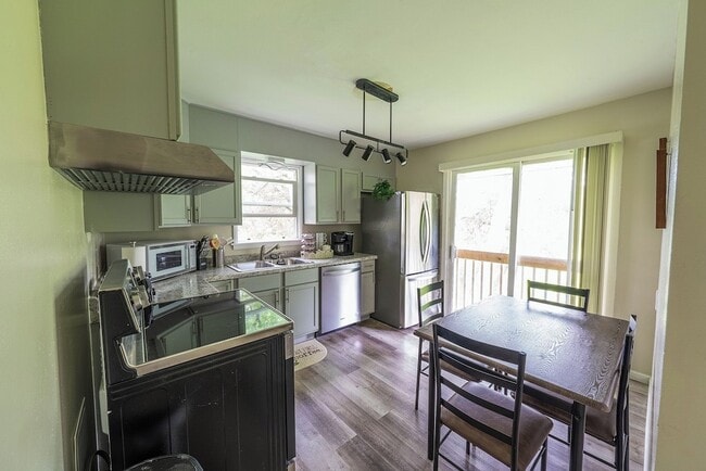 Building Photo - 4241 2nd St NE