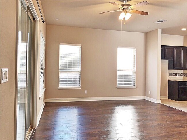 Building Photo - 10911 Hidden Caves Way