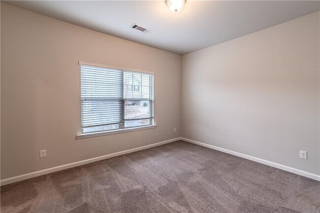 Building Photo - 309 Hardy Water Dr SE