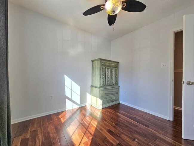 Building Photo - 11930 Cotton Mill Dr