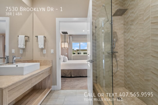 Building Photo - 7530 Brooklyn Dr