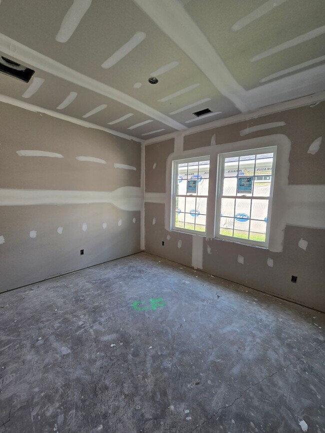 Building Photo - New Home