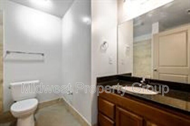 Building Photo - 4244 Chouteau Ave