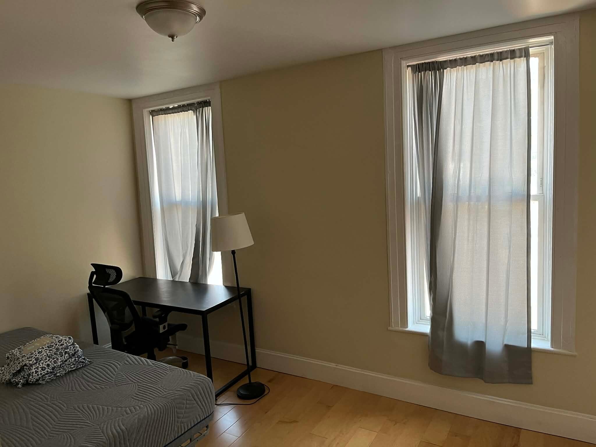 Building Photo - 350 Congress St