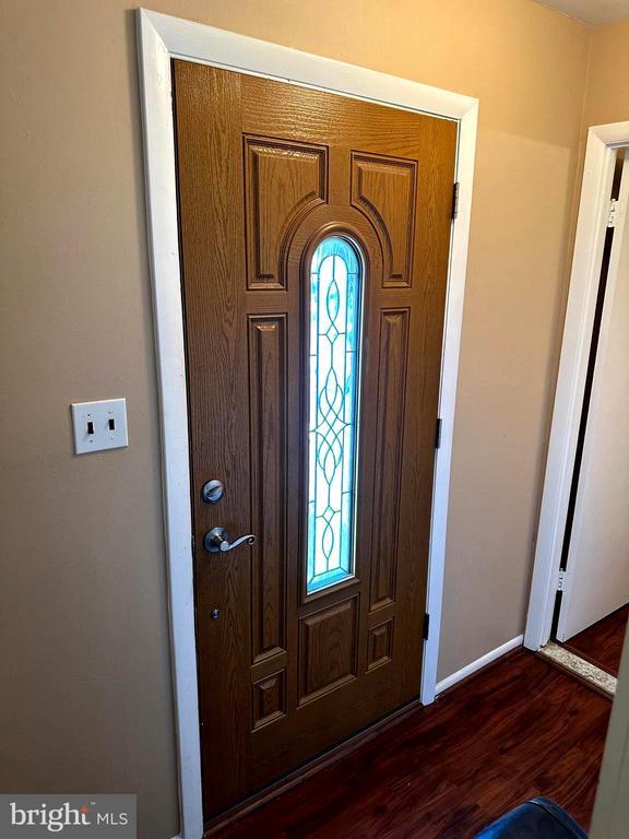 Building Photo - 6300 Bentham Ct