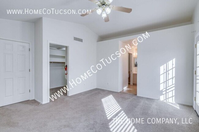 Building Photo - 7811 E Starbright Ct