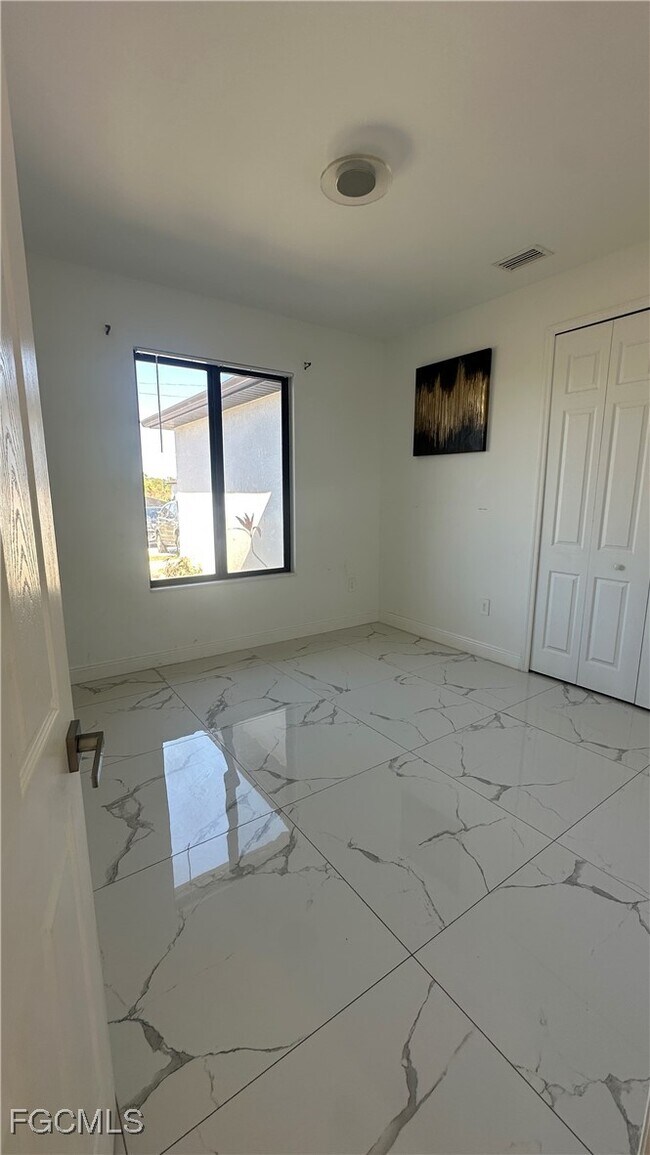 Building Photo - 3217 64th St W