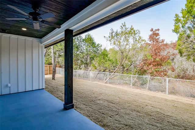 Building Photo - 828 Corral Dr