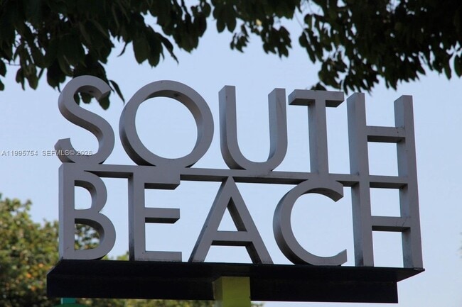 Building Photo - 820 Euclid Ave