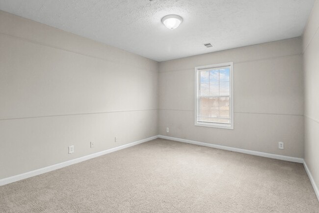 Building Photo - 3437 Kingfisher Dr