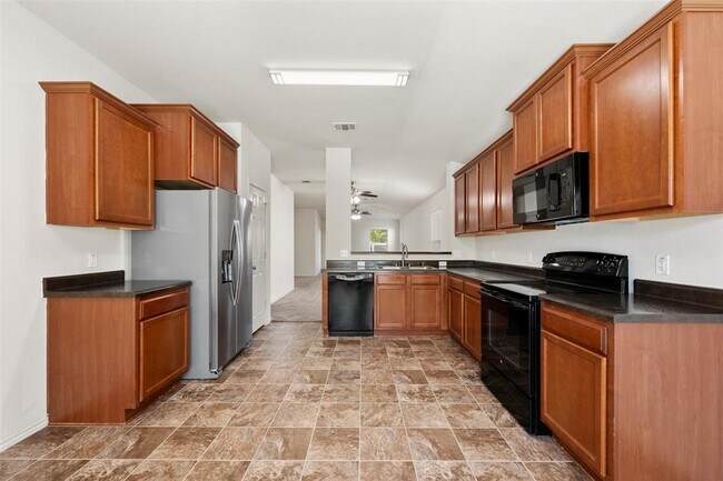 Building Photo - 220 Bauxite Dr