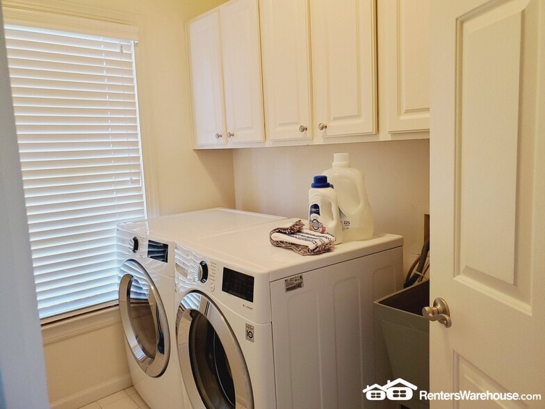 Building Photo - 4401 Wilkerson Manor Dr