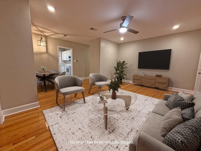 Primary Photo - 606 E Park Ave