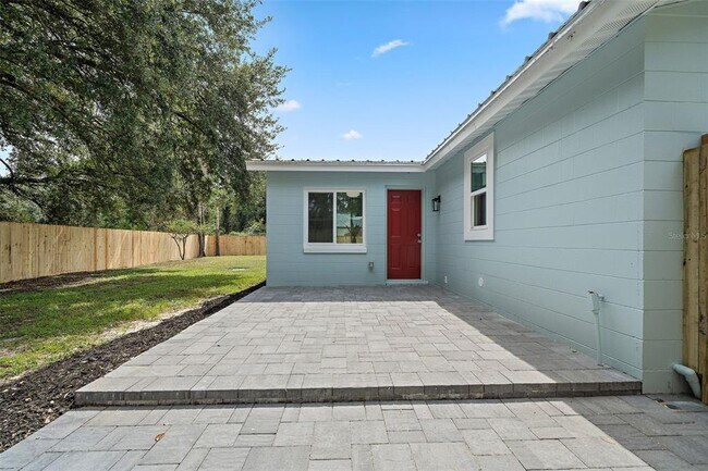Building Photo - 5028 Cardinal Dr