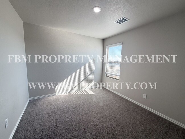 Building Photo - 464 Restoration Rd