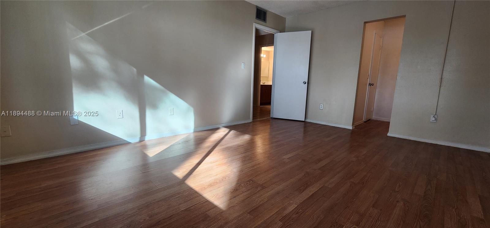 Building Photo - 14850 Naranja Lakes Blvd