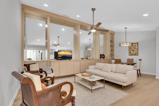 Building Photo - 7904 Chapman Oak Ct