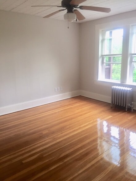 Primary Photo - 73 Prospect St