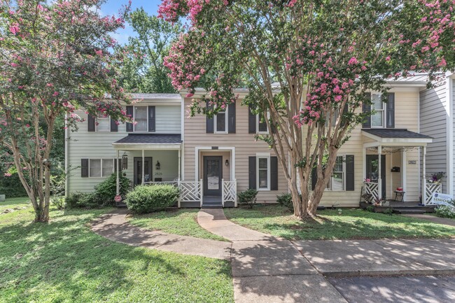 Primary Photo - 2824 Wayland Dr