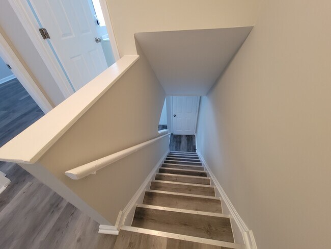 Building Photo - 5253 Cedgate Rd