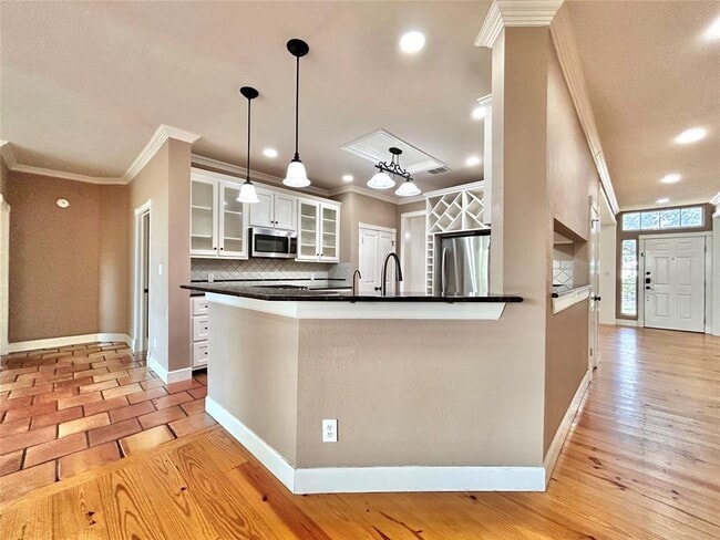 Building Photo - 1303 White Dove Cove