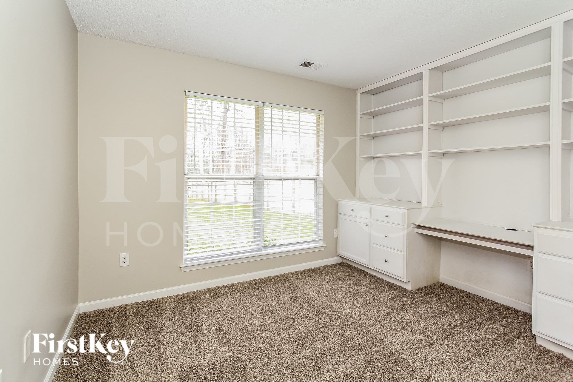 Building Photo - 16126 Amber Field Dr