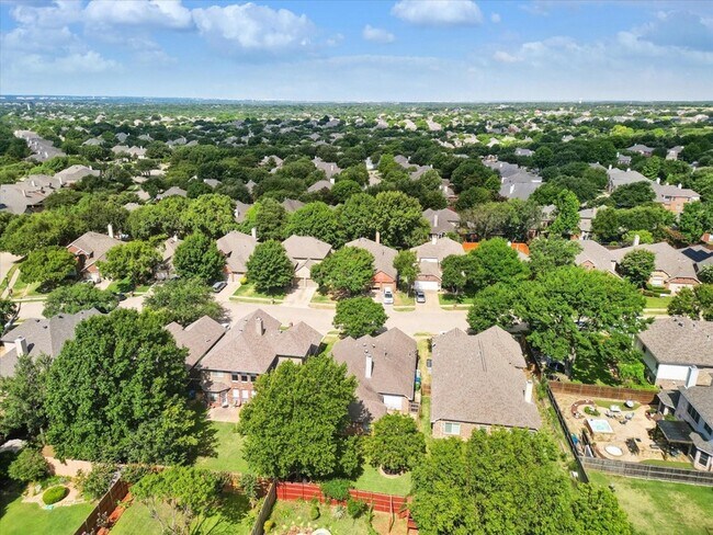 Building Photo - 3516 Sutters Way