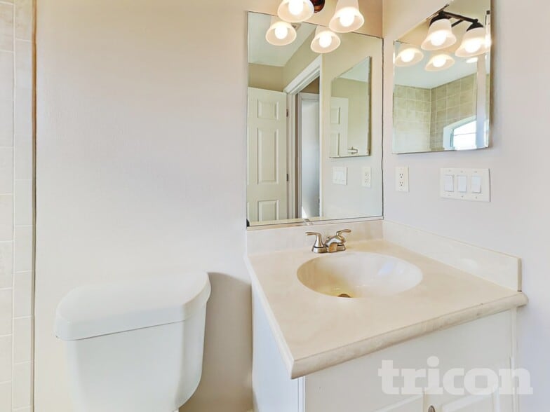 Building Photo - 55 Russo Dr