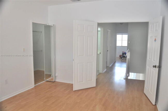 Building Photo - 8261 NW 107th Ct