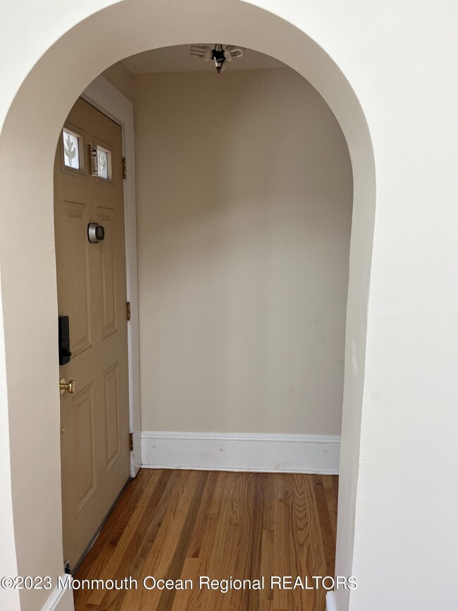 Building Photo - 362 Prospect Ave