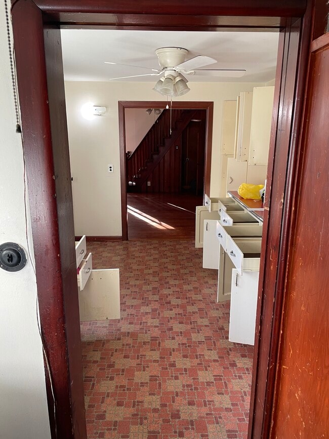 Building Photo - 84 Bridge St