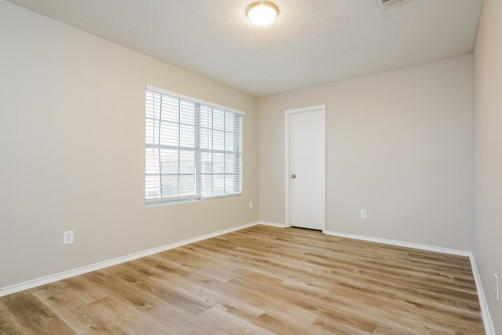 Building Photo - 8126 Mossberg Dr