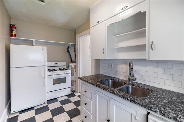 Building Photo - 301 W Leuda St