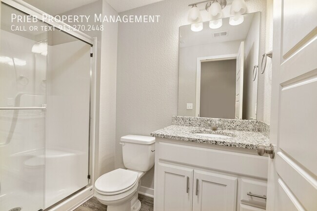 Building Photo - 12321 S Chelsea St